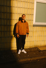 Lade das Bild in den Galerie-Viewer, E.S Look Jacke Limited Edition