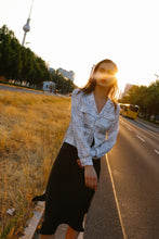 Lade das Bild in den Galerie-Viewer, Calla Shirt organic Silk