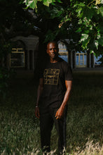 Lade das Bild in den Galerie-Viewer, Black yellow sustainable T-Shirt
