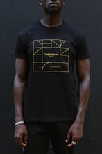 Lade das Bild in den Galerie-Viewer, Black yellow sustainable T-Shirt
